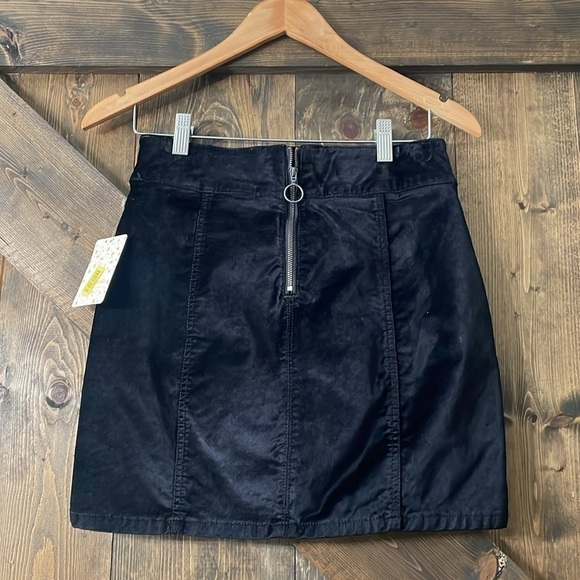FREE PEOPLE Retro Mini Velvet Skirt - Picture 5 of 10